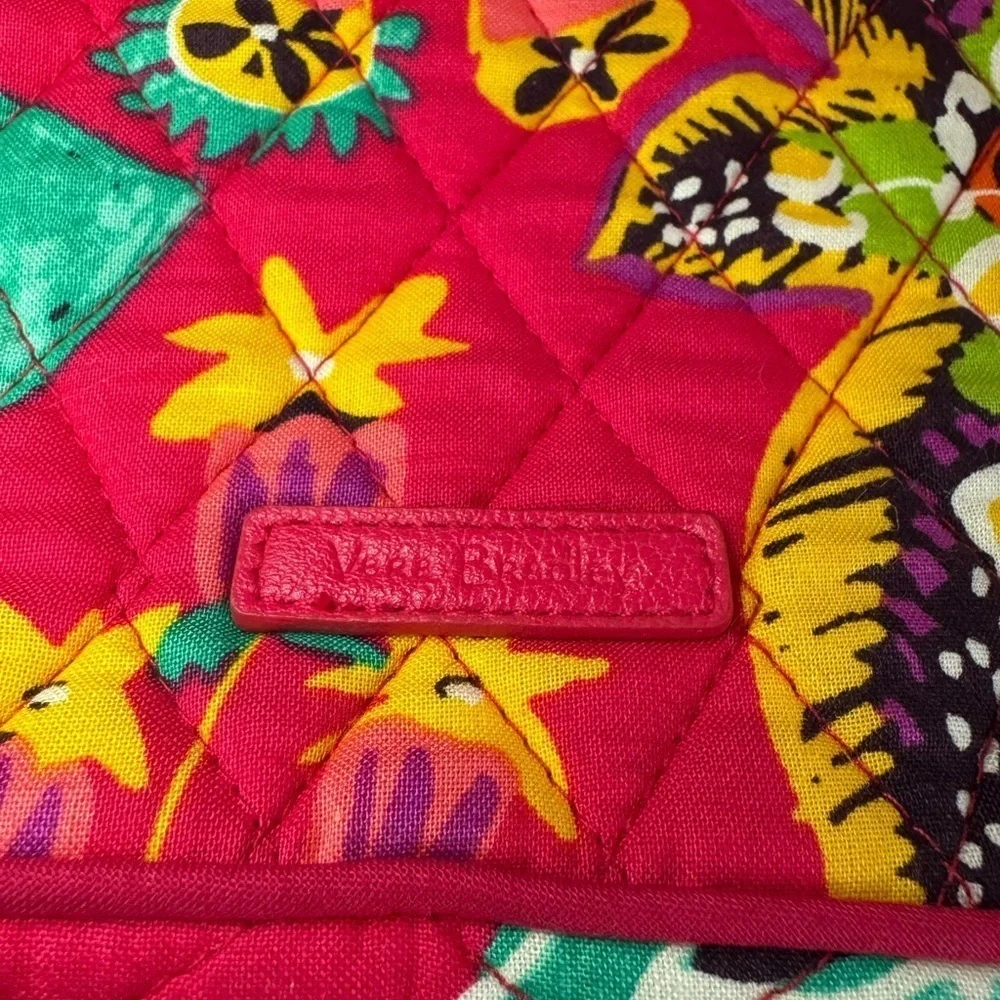 Vera Bradley vibrant  Floral Quilted crossbody bag